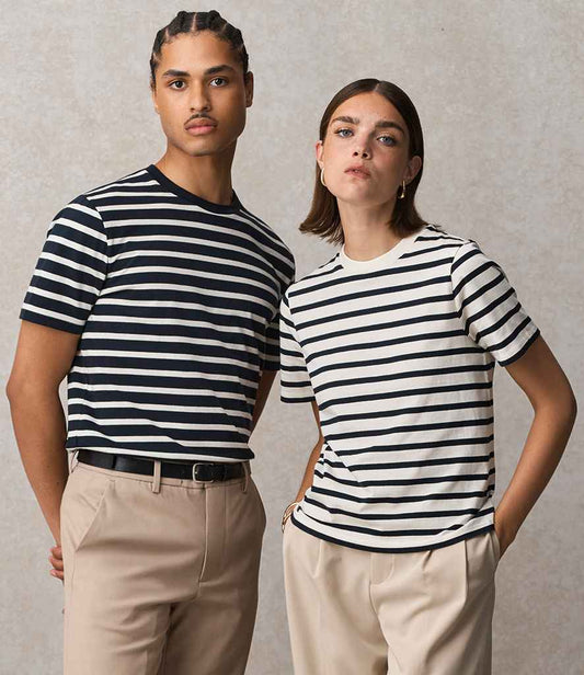 03981 Navy/Off White Model